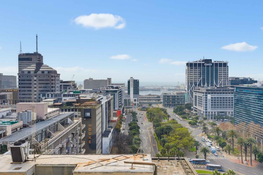 1 Bedroom Property for Sale in Foreshore Western Cape